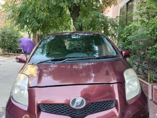 toyota-vitz-2013