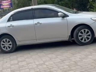 toyota-corolla-altis-2012
