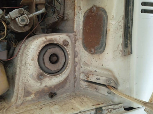 suzuki-mehran-2004-big-6