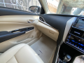 toyota-yaris-sedan-ativ-x-cvt-15-beige-interior-small-4