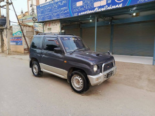 pajero-mini-lahore-nmbr
