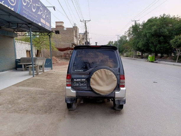 pajero-mini-lahore-nmbr-big-5