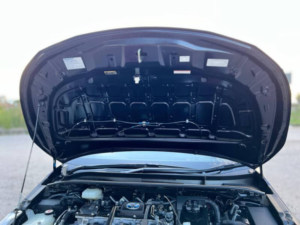 toyota-corolla-2020-hybrid-big-18