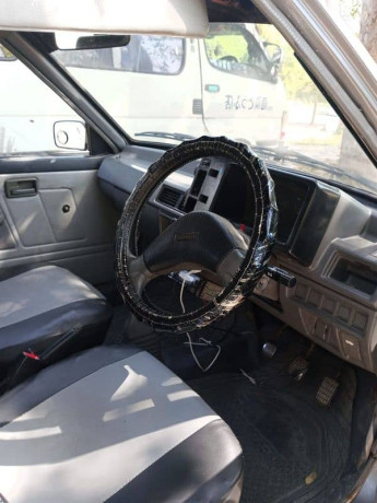 suzuki-mehran-vxr-2013-big-2