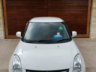 suzuki-swift-dlx-naviation-model-2016automatic