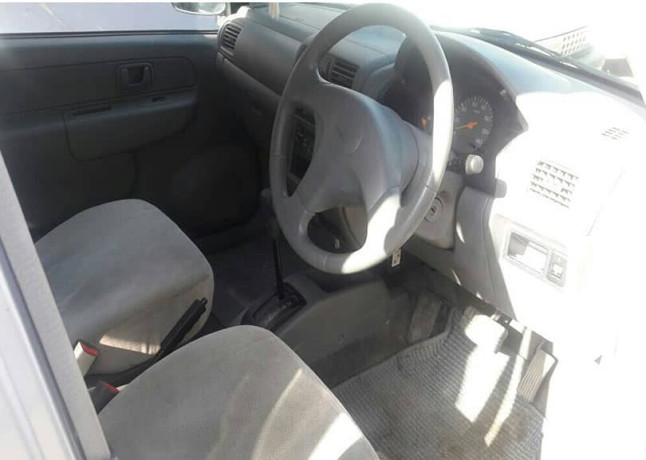 mitsubishi-minica-2007-register-2012-big-2