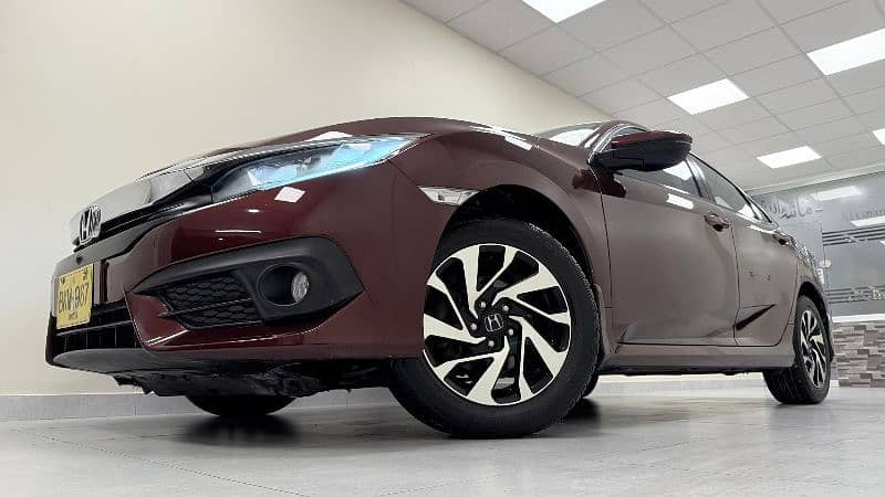 honda-civic-oriel-18-i-vtec-cvt-model-2017-big-13
