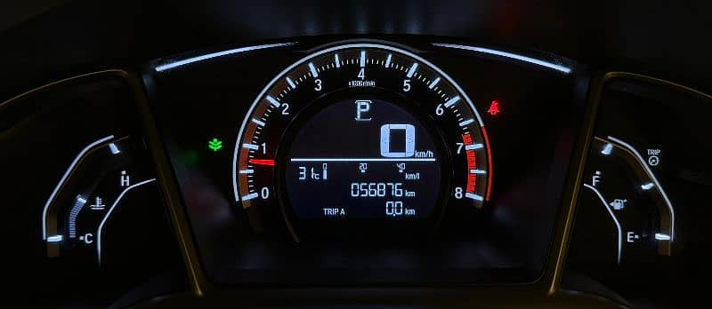 honda-civic-oriel-18-i-vtec-cvt-model-2017-big-11