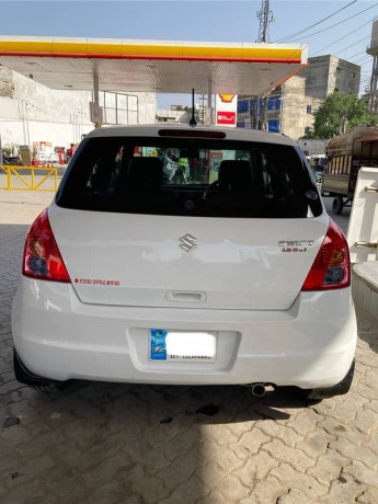 suzuki-swift-dlx-13-2013-big-3