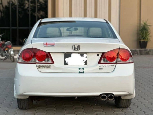 honda-civic-vti-oriel-2010-big-7