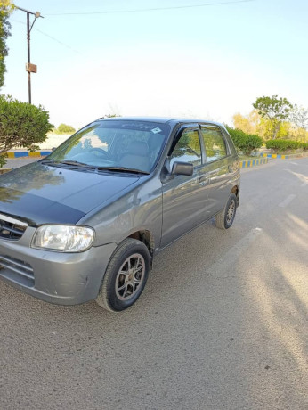 suzuki-alto-vxr-2011-big-1