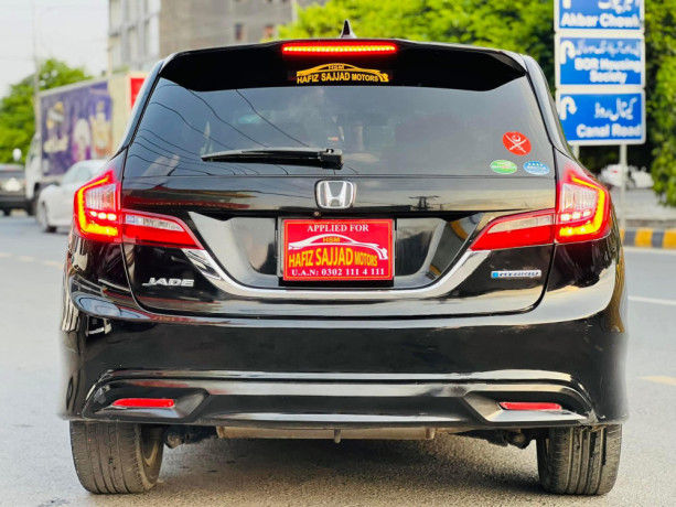 honda-jade-hybrid-15-sensing-edition-big-6