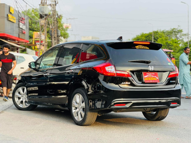 honda-jade-hybrid-15-sensing-edition-big-5