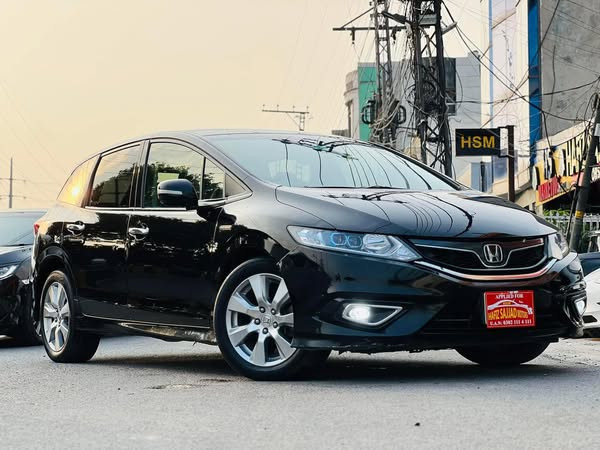 honda-jade-hybrid-15-sensing-edition-big-0