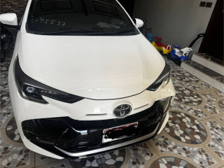 toyota-yaris-2024