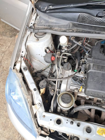 toyota-vitz-big-17