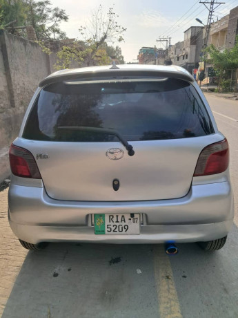 toyota-vitz-big-11