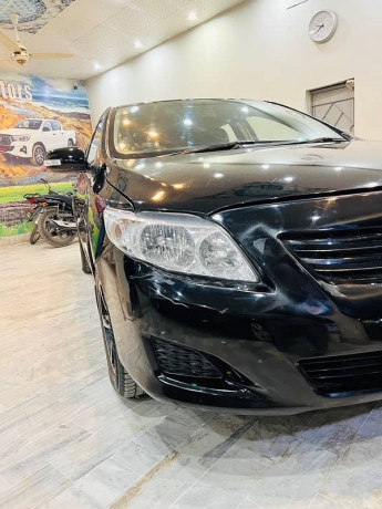 toyota-corolla-xli-2010-big-3