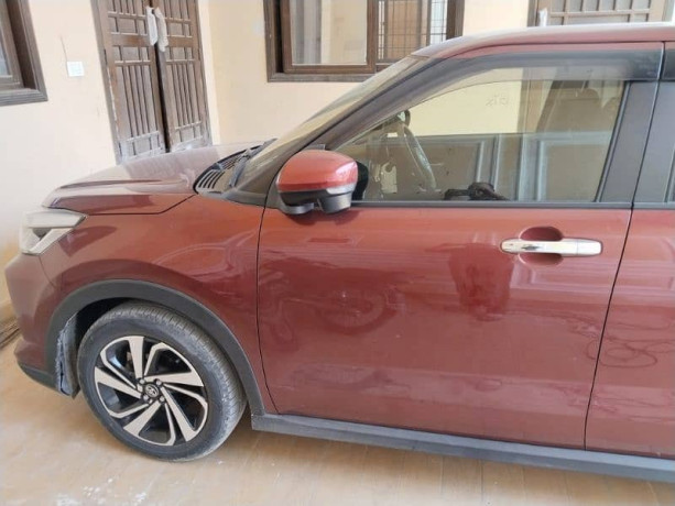 brand-new-toyota-raize-z-top-of-the-line-push-start-big-11