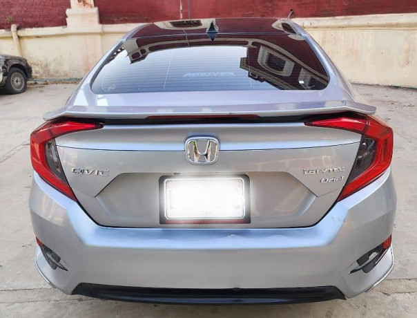 honda-civic-vti-oriel-prosmatec-2016-big-11