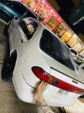 nissan-sunny-1998-model-big-1