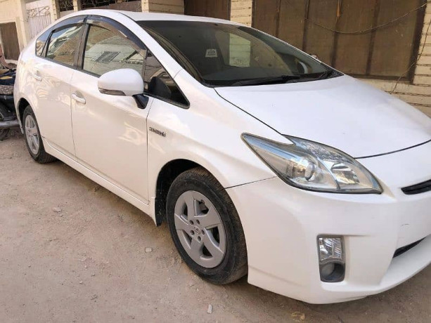 toyota-prius-20112014-big-2