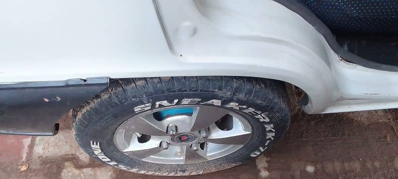 suzuki-mehran-vx-2007-big-3