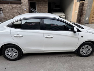 toyota-yaris-gli