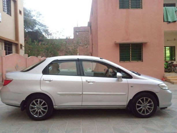 honda-city-idsi-2006-big-15
