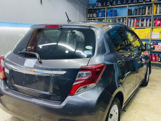 2014-toyota-vitz