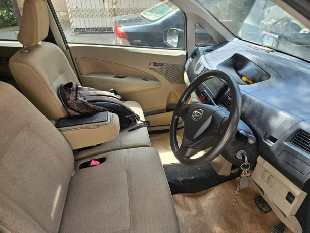 daihatsu-move-2011-big-6