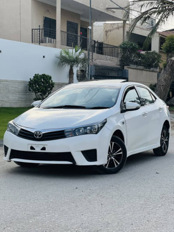 toyota-corrola-altis-grande-2014-ctv-i-18-cruisetronic-big-1