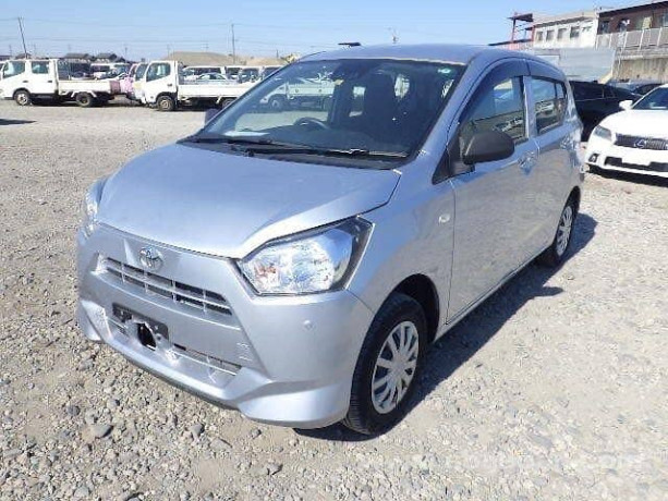 toyota-pixis-same-as-daihatsu-mira-es-big-8