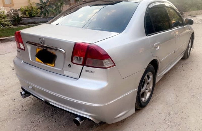 honda-civic-exi-2005-big-3