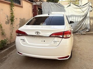 toyota-yaris-2020
