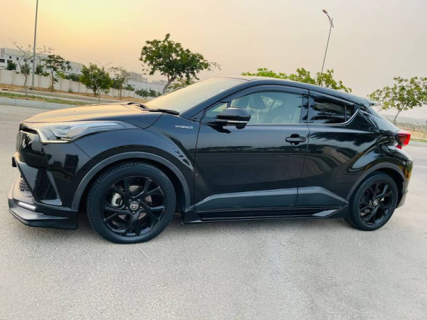 toyota-c-hr-hybrid-2019-s-led-package-import-2024-big-3