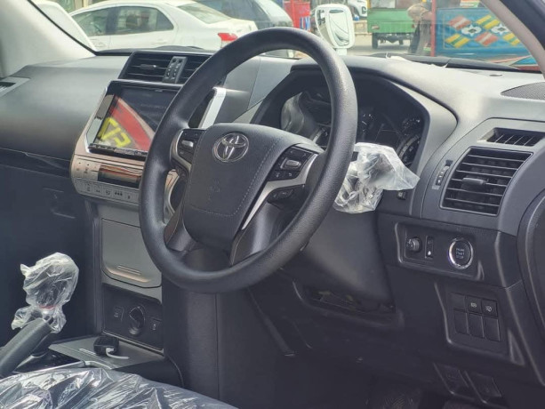 toyota-prado-tx-27-petrol-big-2