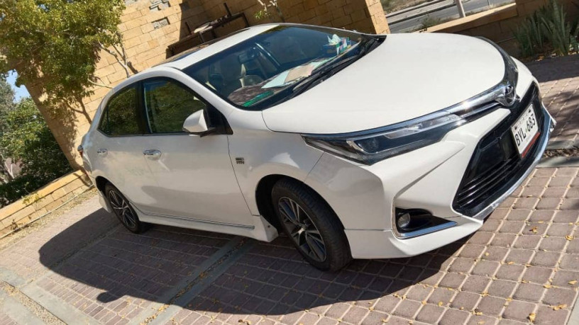 toyota-corolla-altis-grande-18-2021-big-1