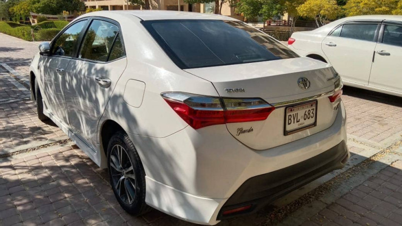 toyota-corolla-altis-grande-18-2021-big-6