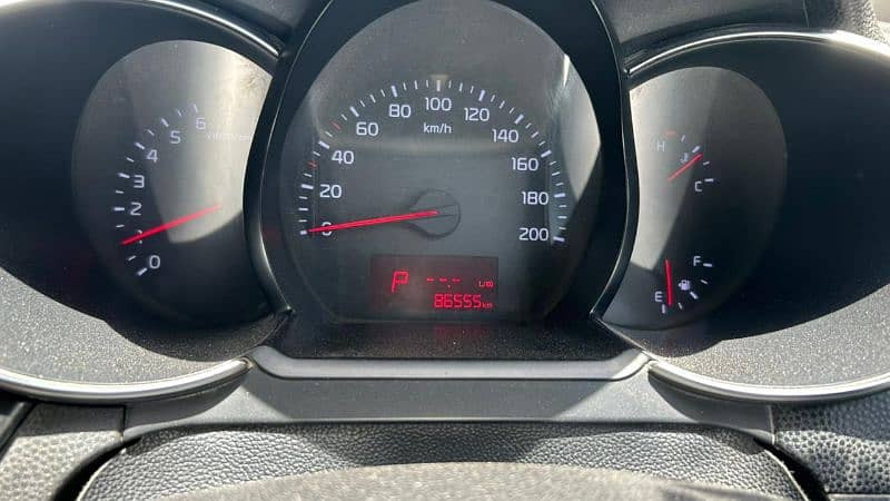kia-picanto-2021-big-7