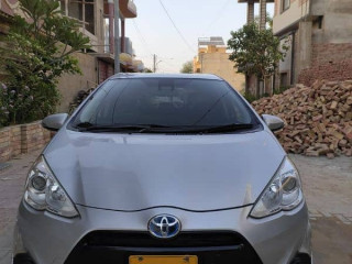 toyota-aqua-2015-registered-2018