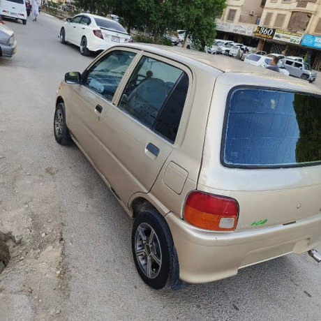 daihatsu-cuore-2010-big-3