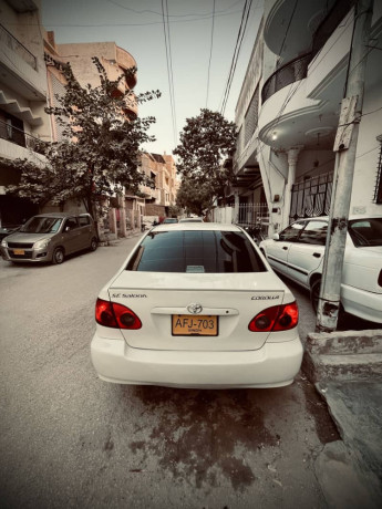 corolla-se-saloon-big-0