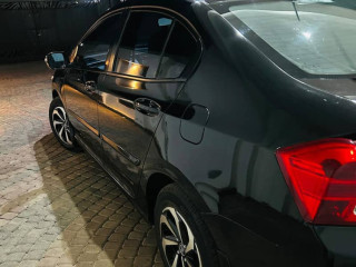 honda-city-ivtec-2018-total-genuine