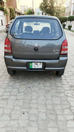 suzuki-alto-2010-big-1