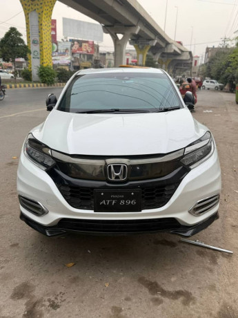 honda-vezel-201824-hybrid-rs-big-7