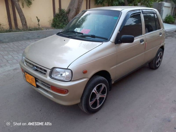 daihatsu-cuore-2010-big-5
