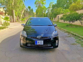 toyota-prius-2011