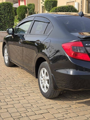 honda-civic-vti-oriel-prosmatec-2013-big-3