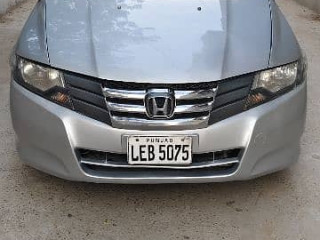 honda-city-ivtec-2009-model-good-condition-family-use-car